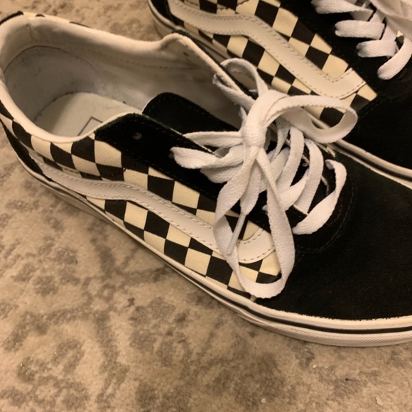 Vans women’s checkered - Picture 3 of 8
